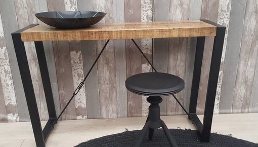 Een sidetable zorgt voor extra gemak en gezelligheid