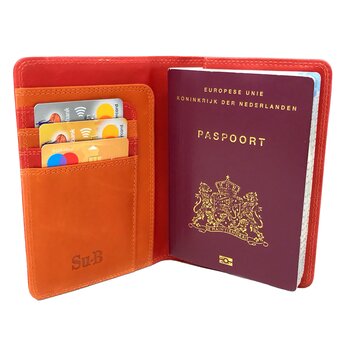 Su.B Venlo Passport Cover Red & Orange
