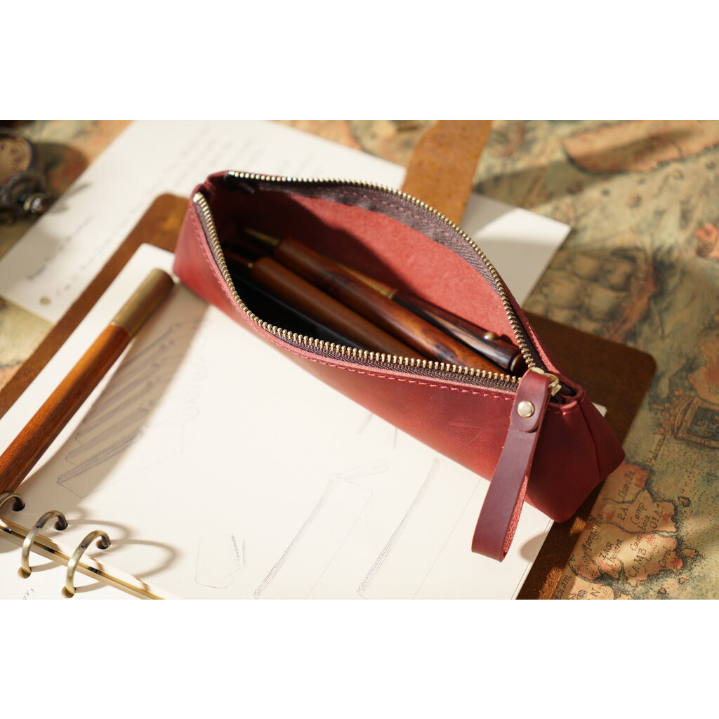 Su.B Federmäppchen - Federtasche - Etui aus Leder - Passend für Mehr als 15 Stifte -  für Männer und Frauen - Rot