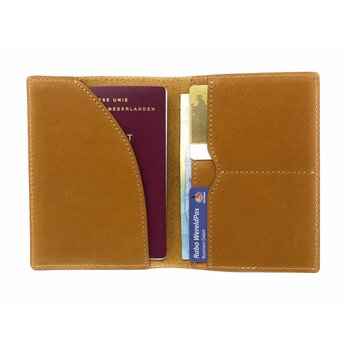 Su.B Delft Passport Cover Brown