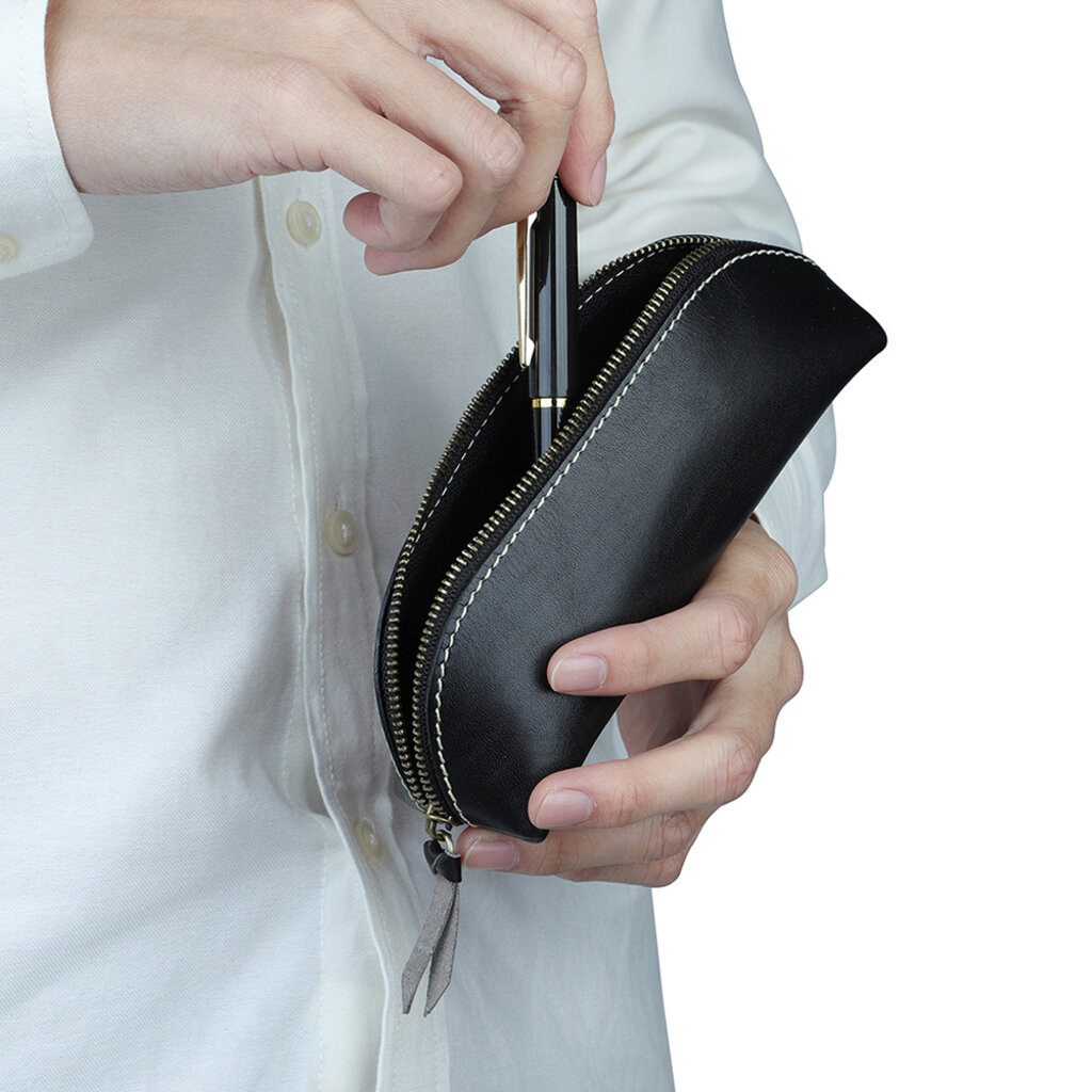 Su.B Federmäppchen - Federtasche - Etui aus Pflanzlich Gegerbtes Leder - Passend für 10- 15 Stifte -  für Männer und Frauen - Schwarz