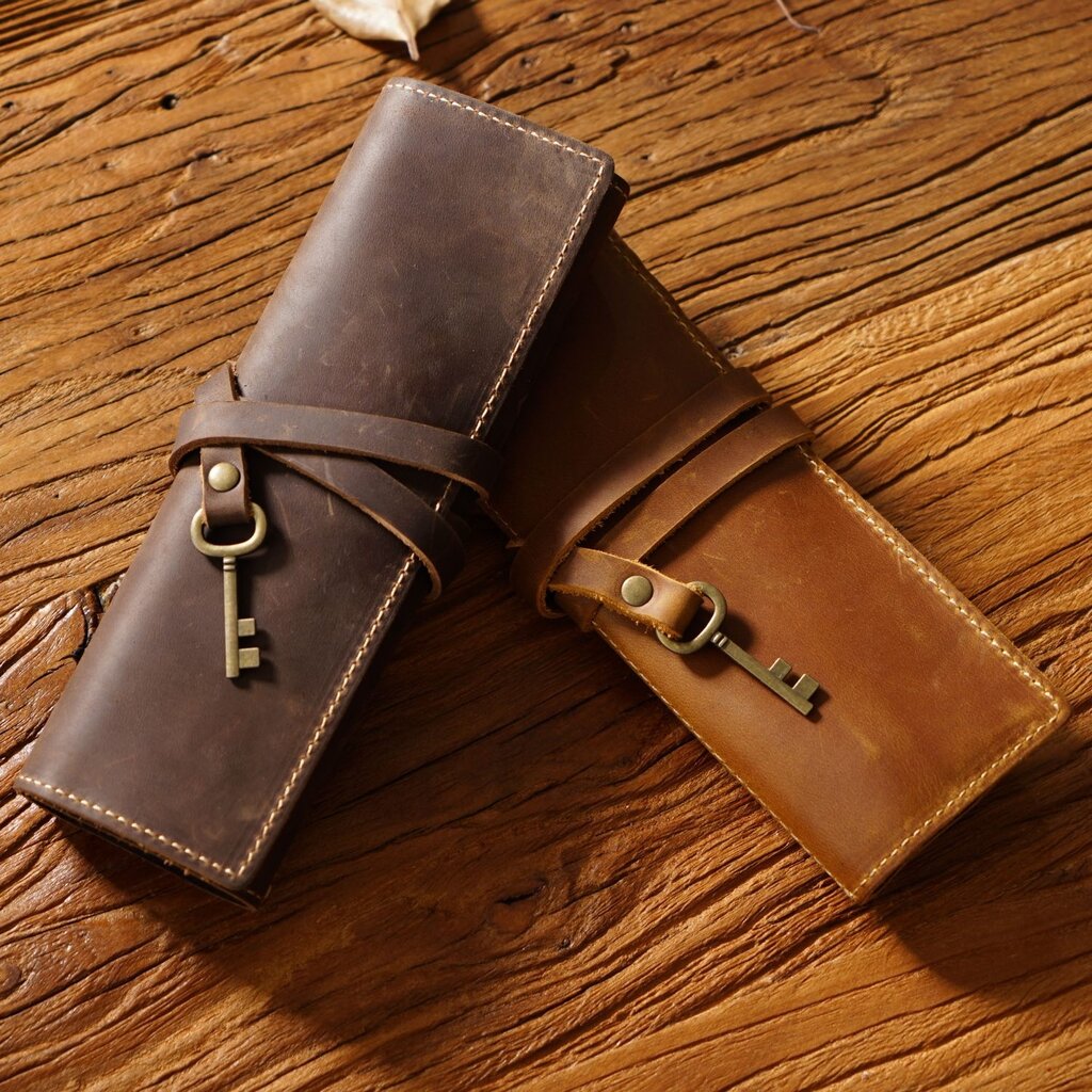 Su.B.dgn Leren Rol Etui van Top-Grain Rundleer – Pennenhouder voor 10 Pennen - Bruin