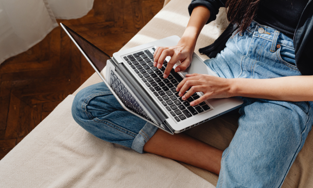 Laptop scherm grootte bepalen: zo weet je precies welke tas je nodig hebt