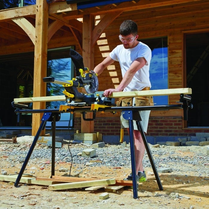 Stanley FME721SET-QS Afkortzaag + onderstel - Detailed view of the product