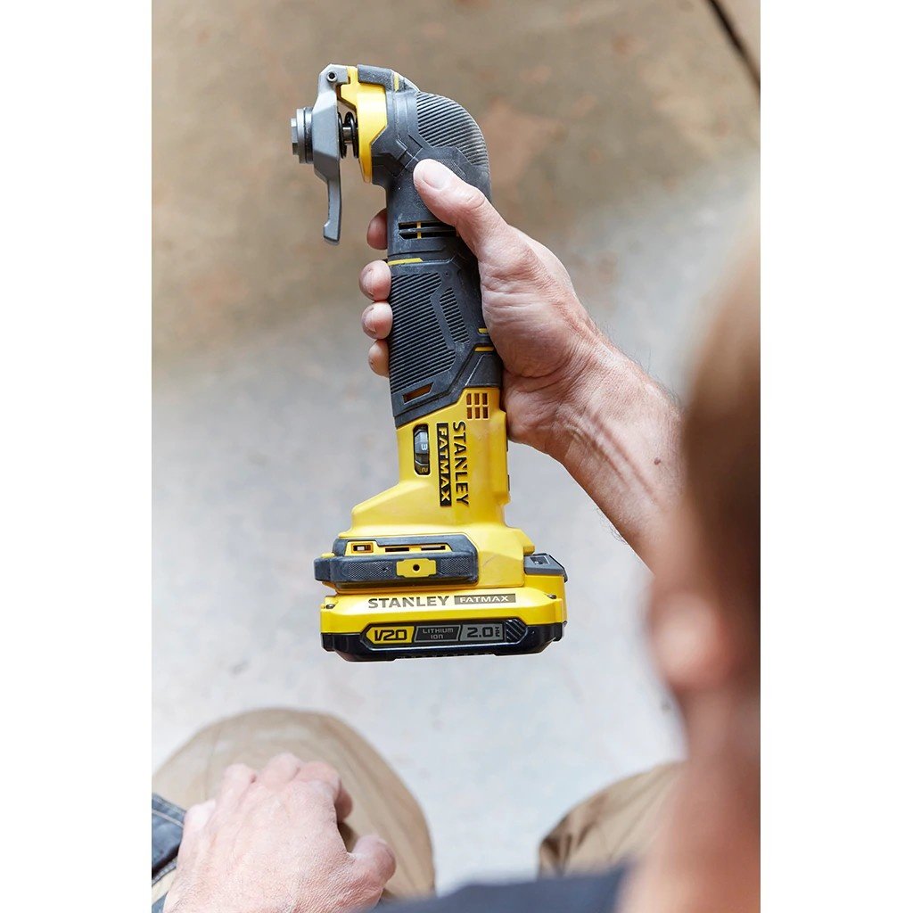 Stanley Multitool V20 SOLO- SFMCE500B - Detailed view of the product