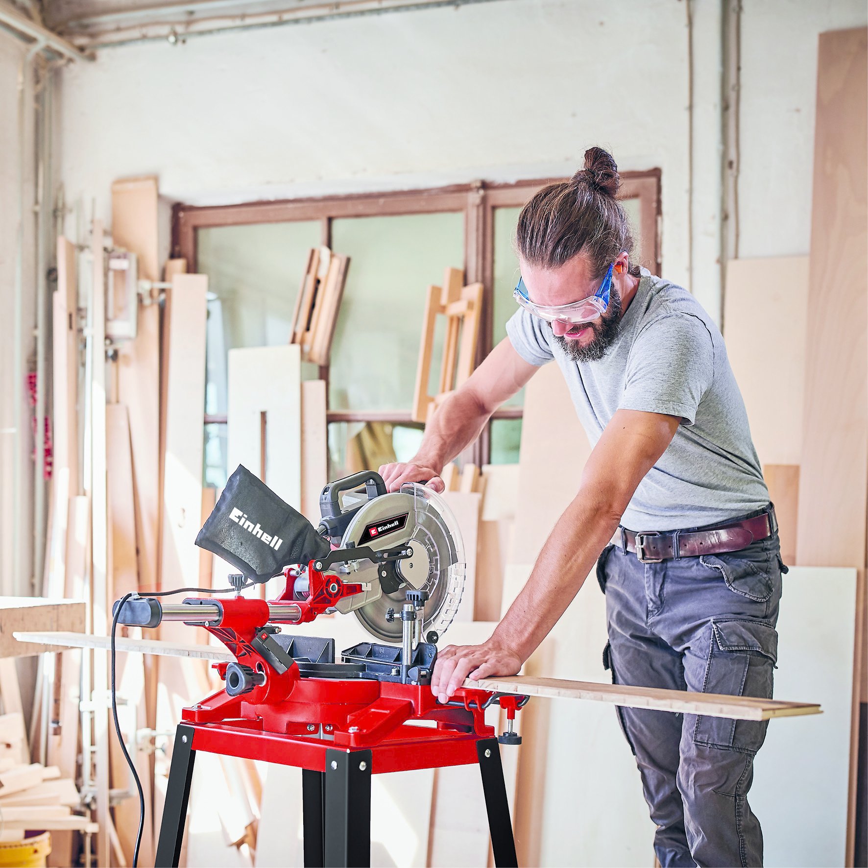 Einhell TC-SM 2531/2 U Radiaal afkortzaag inclusief onderstel thumbnail 8