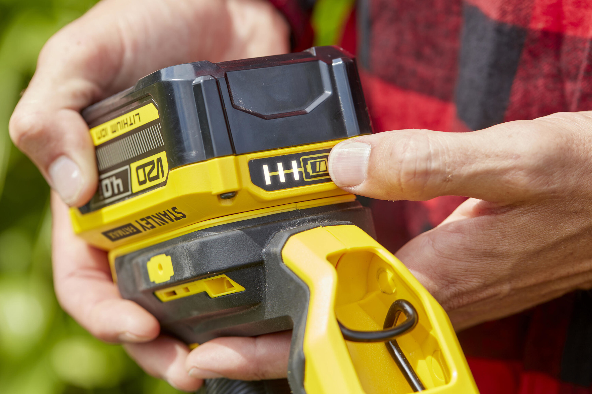 Stanley FatMax V20 18V 33CM GRASTRIMMER - SFMCST933M1 - Detailed view of the product