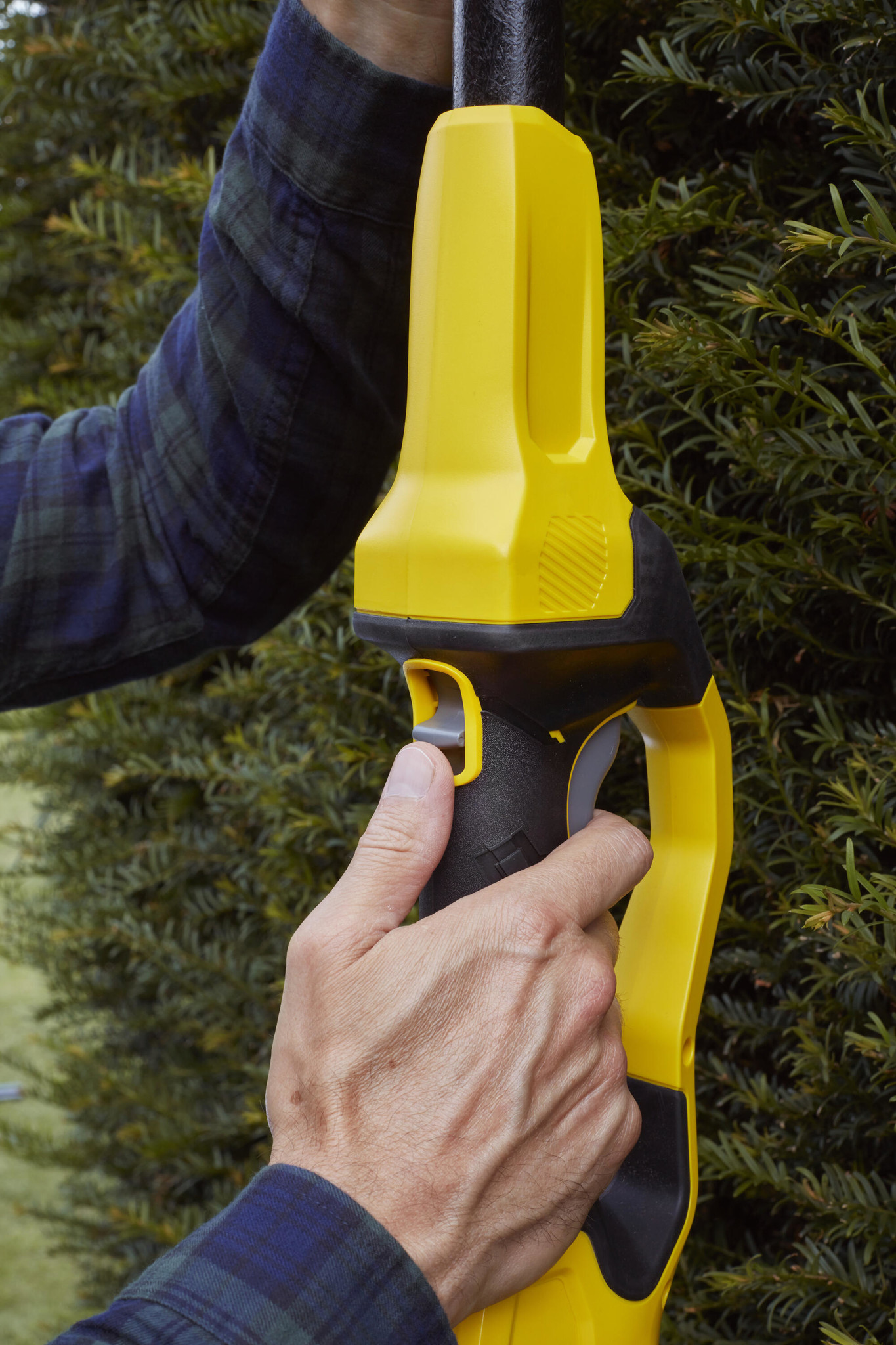 Stanley FatMax V20 18V 45CM Heggenschaar op steel - Incl. Accu&Lader - Detailed view of the product