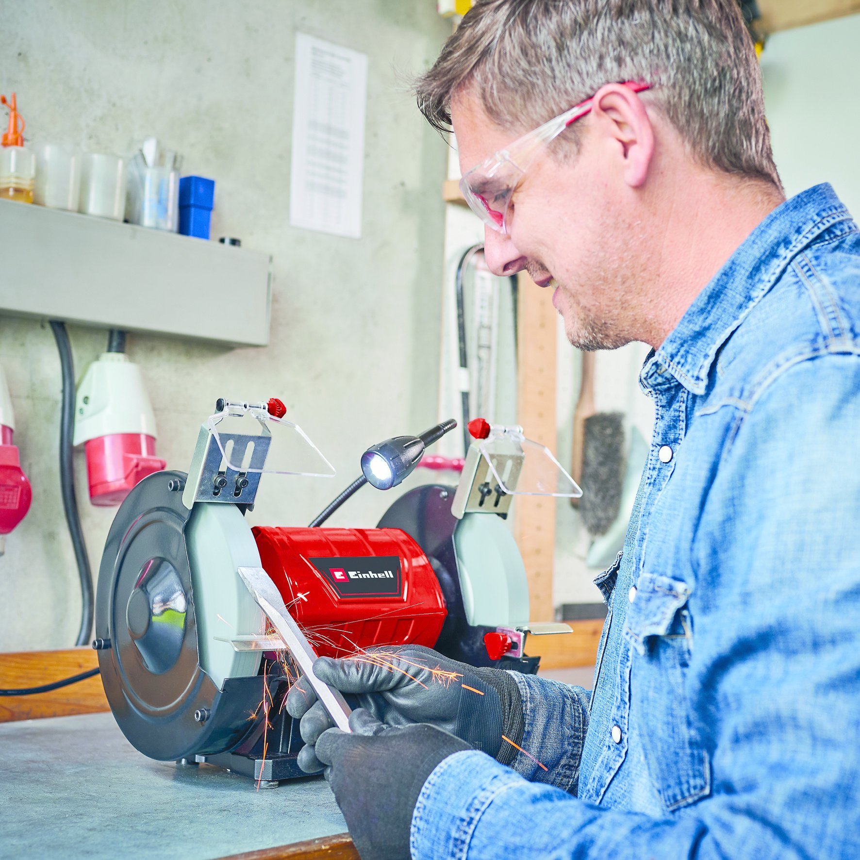 Einhell TC-BG 200 L werkbank slijpmachine - Detailed view of the product