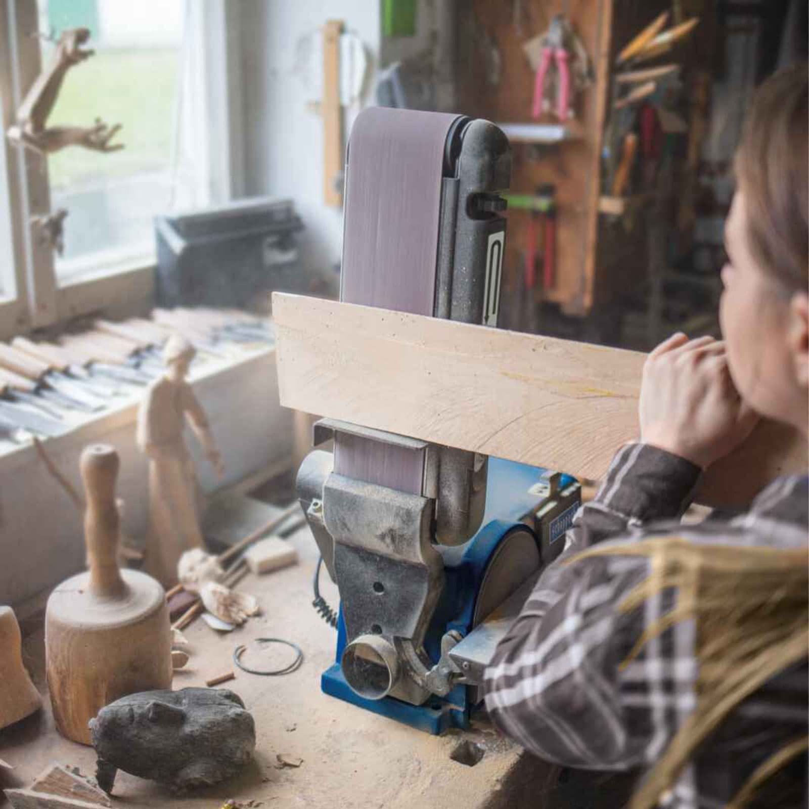 Scheppach Band- en schijfschuurmachine BTS900 - Detailed view of the product