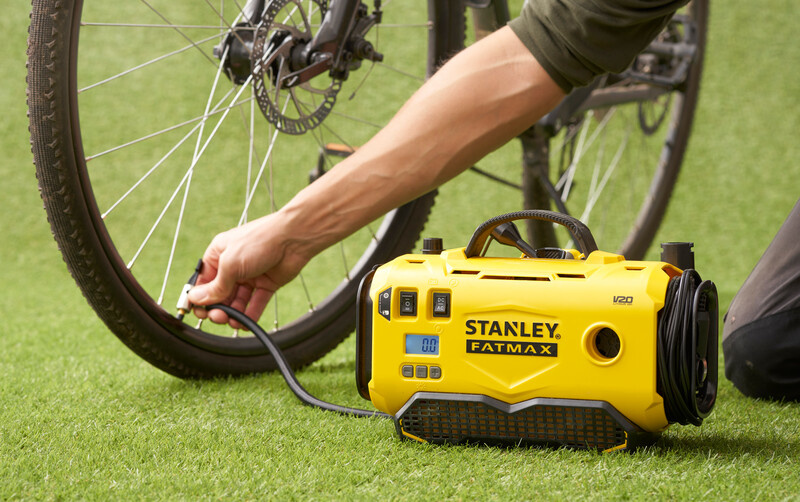 Stanley FatMax Compressor V20 18V - SFMCE520B Solo - Detailed view of the product