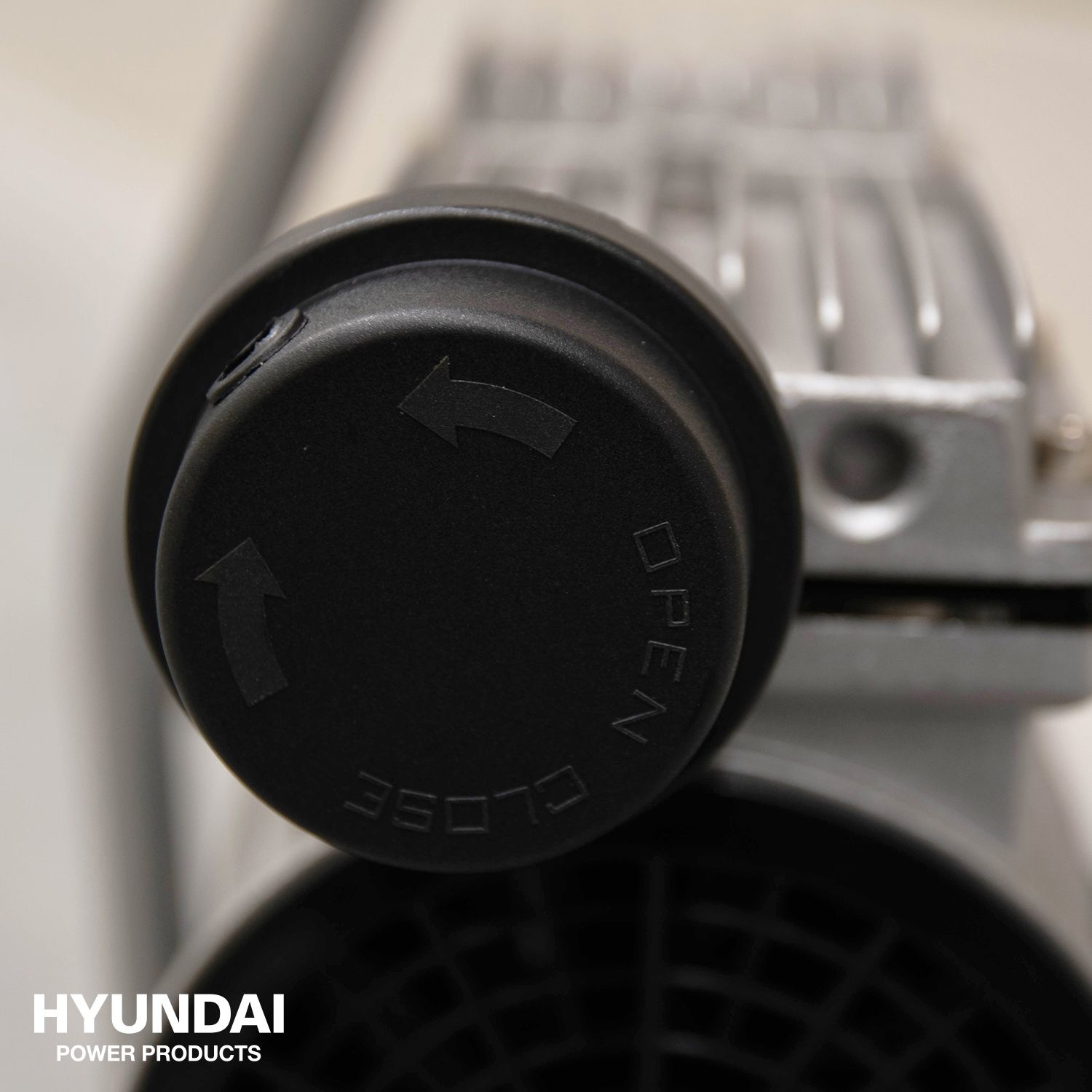 Hyundai Geluidsarme Compressor 70 Liter - Detailed view of the product