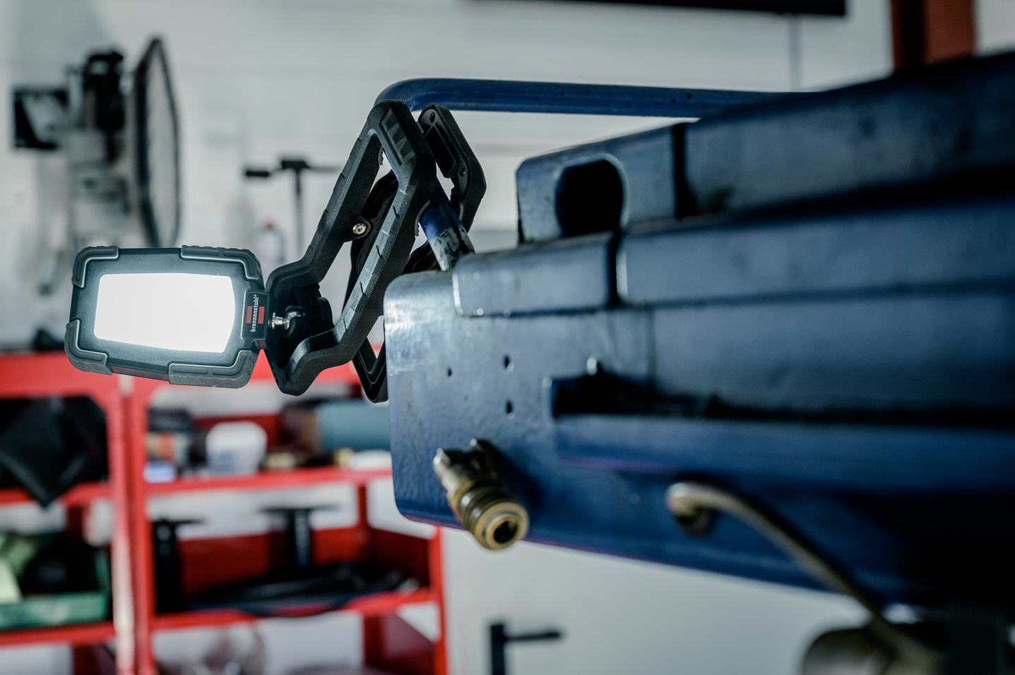 Brennenstuhl Mobiele LED-accuspot CL 1050 MA, 950lm, IP65 - Detailed view of the product