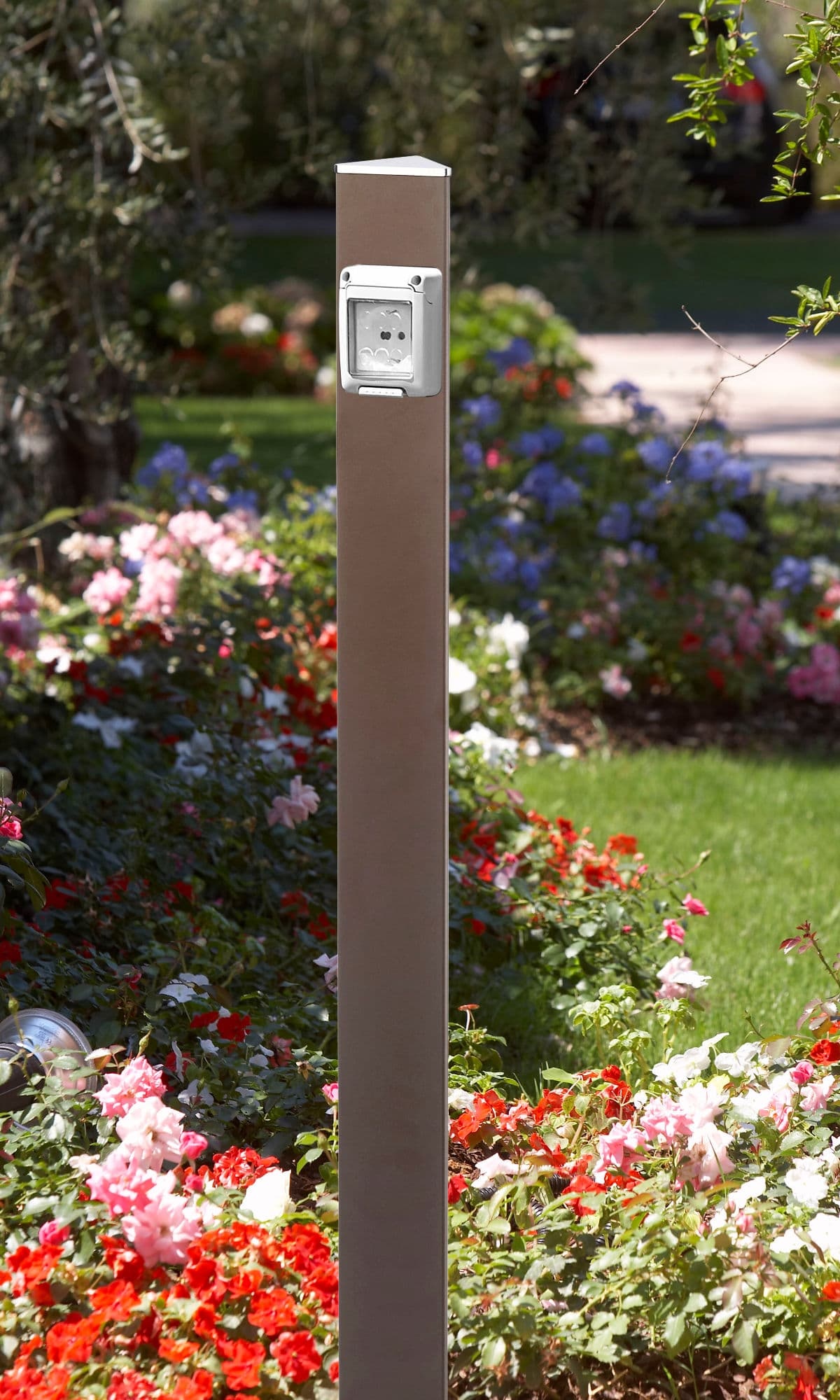 Aquapoint Triangle Electropoint Dove Grey 120CM - Detailed view of the product