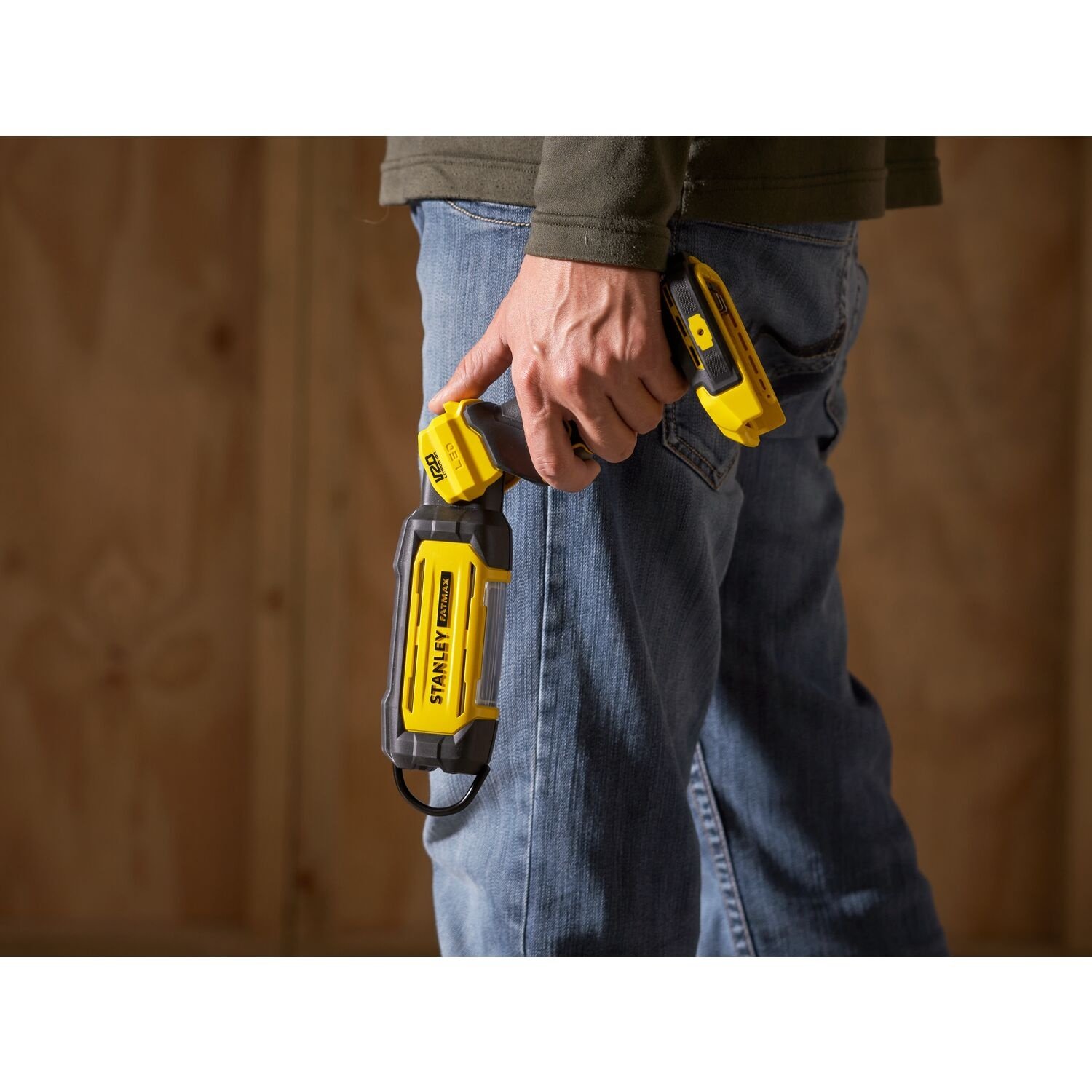 Stanley SFMCL050B Pivoterend/Werkplaats lamp V20 - Fatmax - Zonder accu&lader - Detailed view of the product