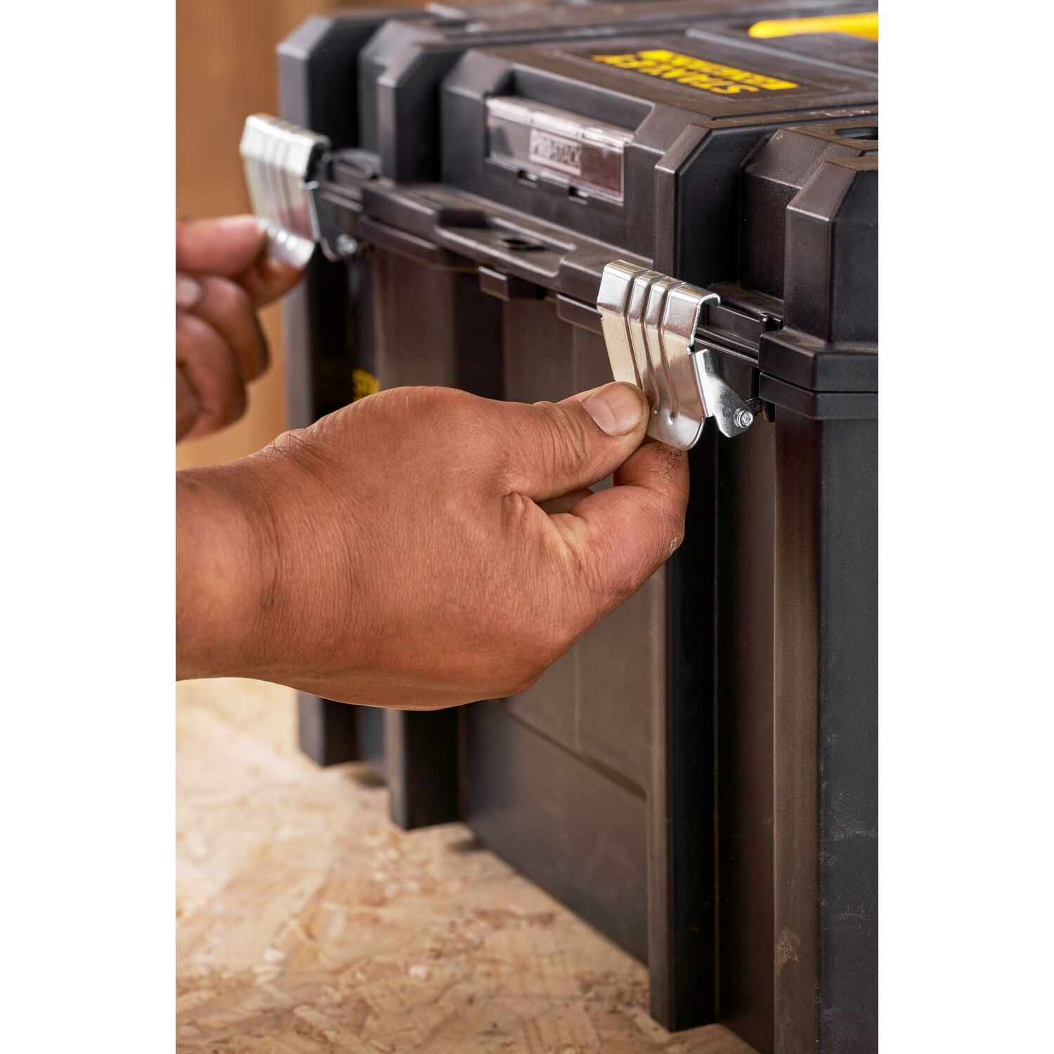 Stanley T-Stack VI Diepe Gereedschapskoffer FMST1-71971 - Detailed view of the product