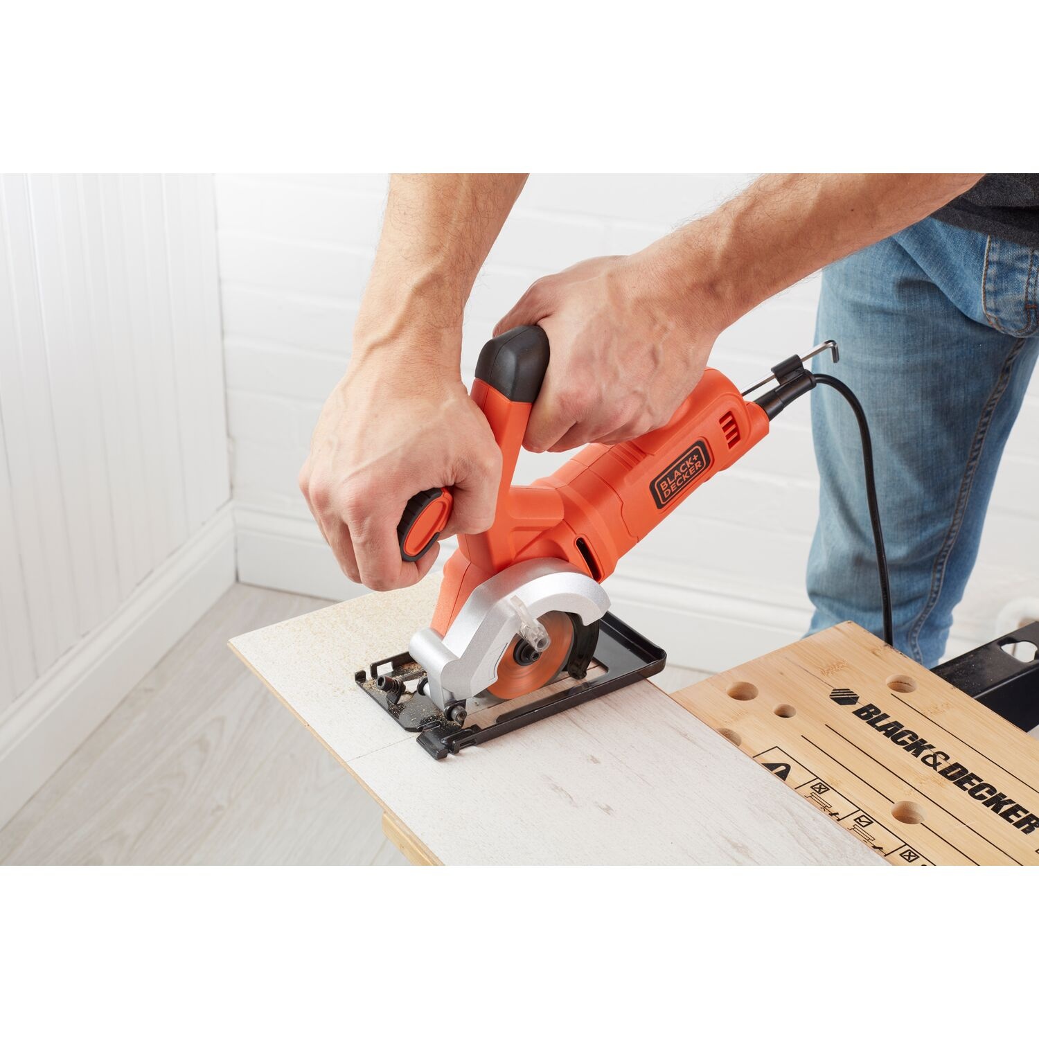 Black&Decker Minicirkelzaag BES510 85mm - Detailed view of the product