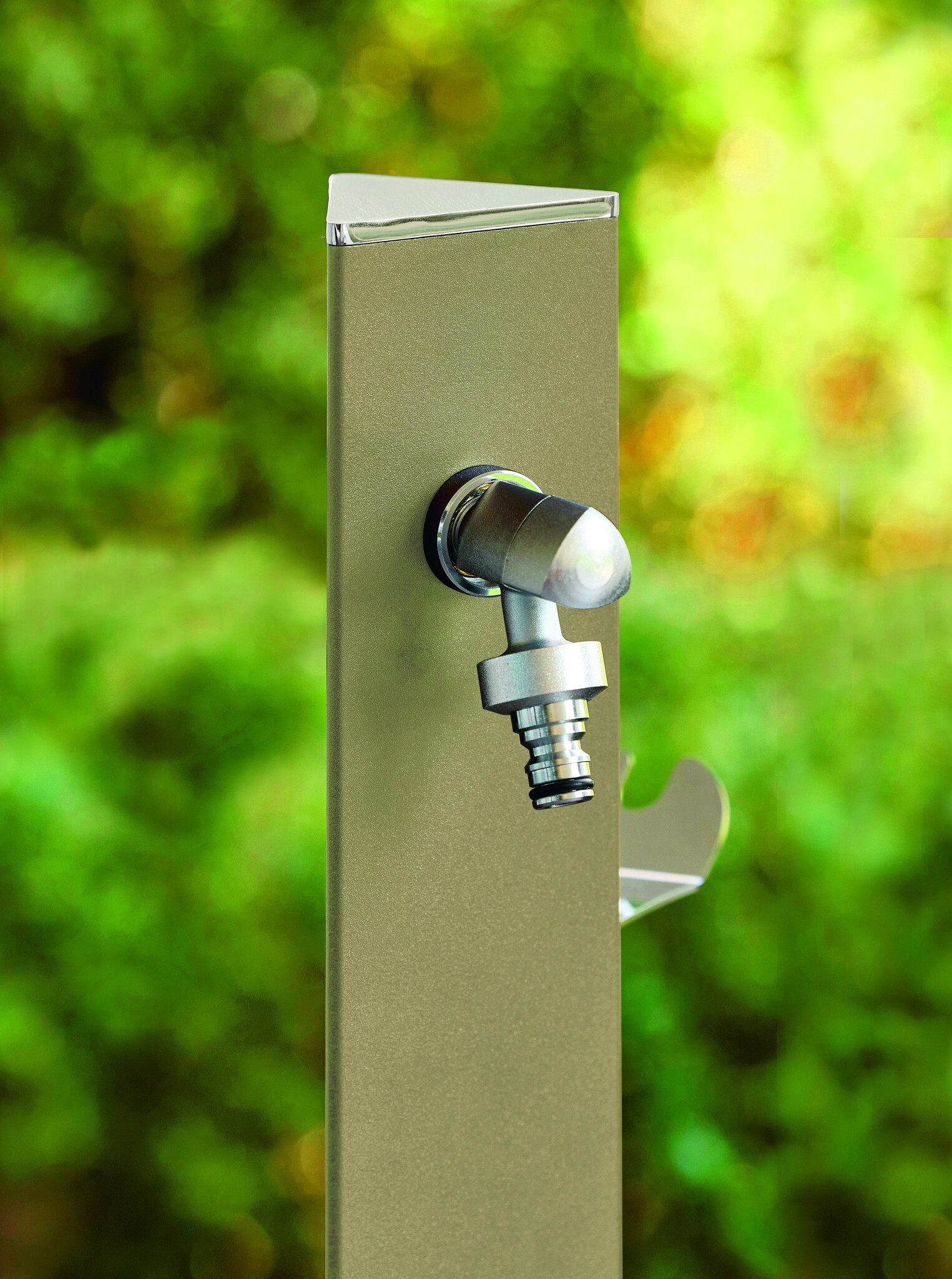 Aquapoint Triangle Dove Green 100CM - L 9CM - Bovengrondse montage - Detailed view of the product