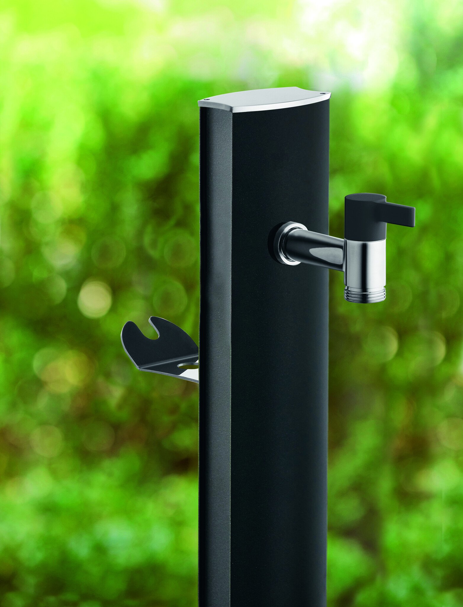 Aquapoint TOTEM GROUND BLACK 100CM - L 9CM - Bovengrondse montage - Detailed view of the product