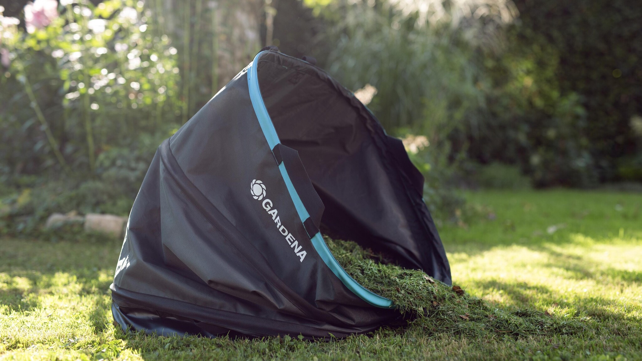 Gardena Tuinzak/Tuinafvalzak PopUp Vierkant 127L - Detailed view of the product