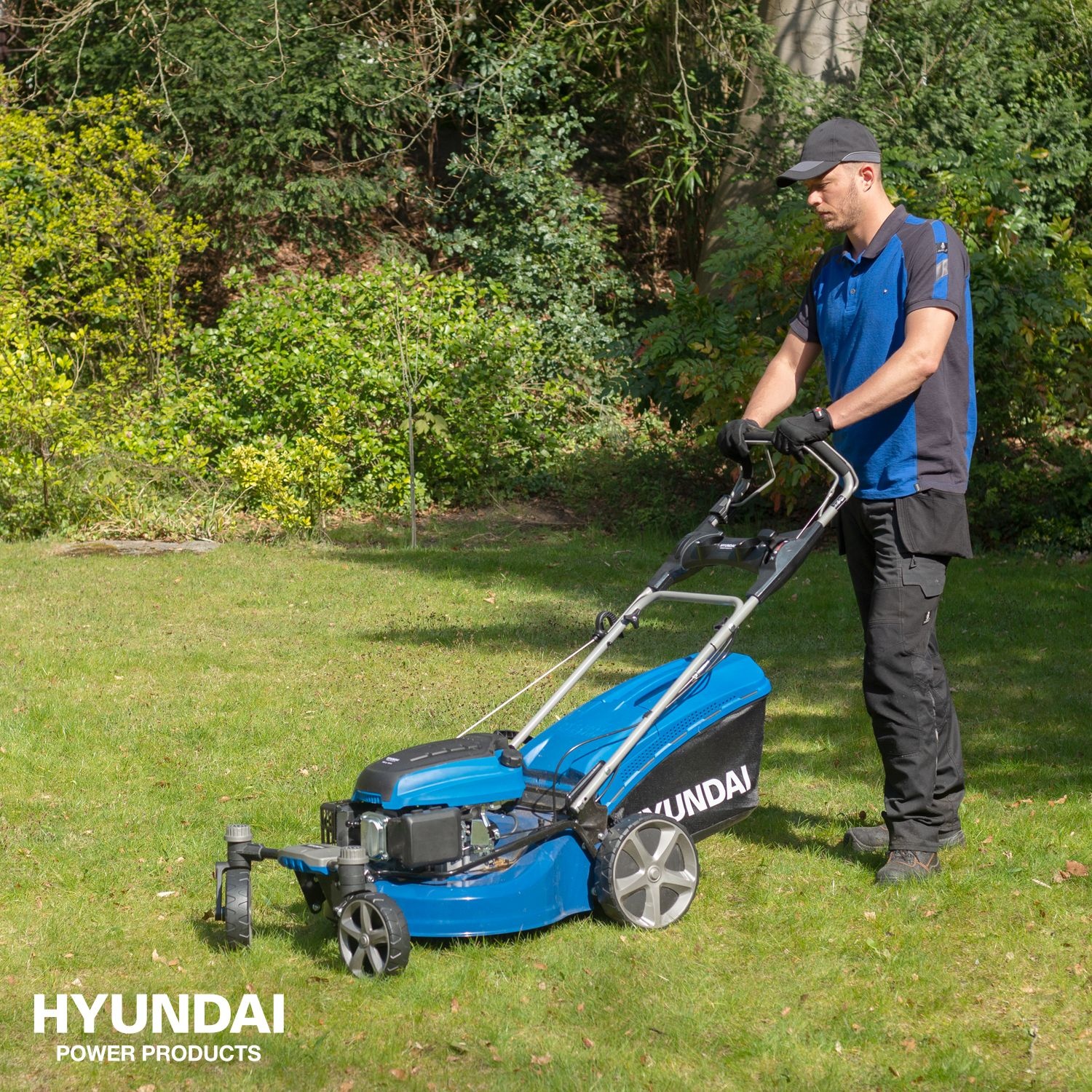 Hyundai Zelfrijdende Benzine Grasmaaier - 51cm ZERO-TURN - Met Elektrische start - Detailed view of the product