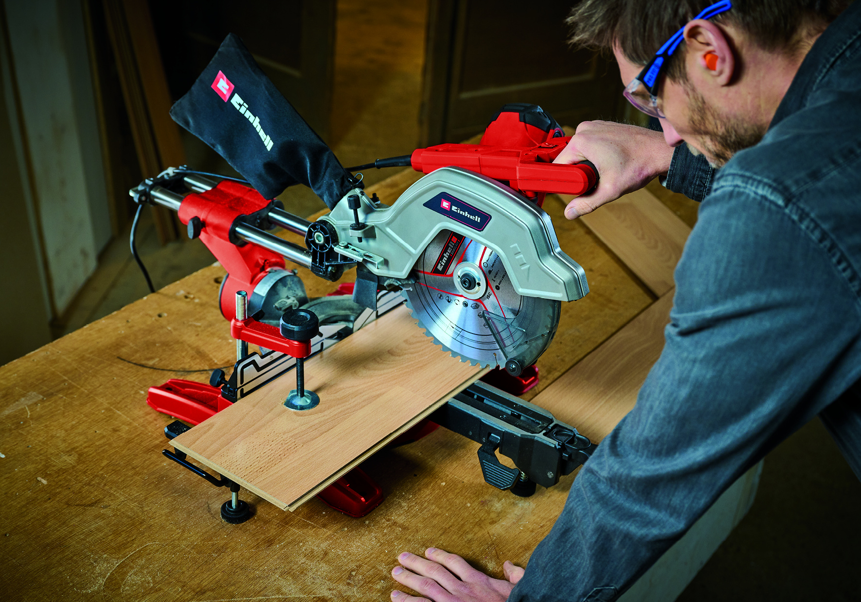 Einhell TE-SM 10 L Dual - Radiaal-, Afkort-/Verstekzaag -Ø254 mm - Detailed view of the product