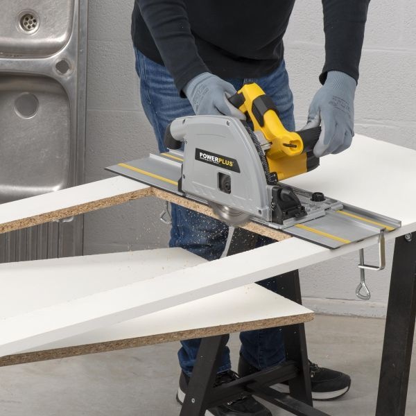 Powerplus Invalzaag– 1200W | Ø 165 mm Inclusief geleider - Detailed view of the product