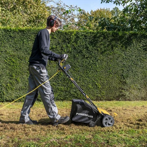 Powerplus Verticuteermachine POWXG75160– 1600W | 36 cm - Detailed view of the product