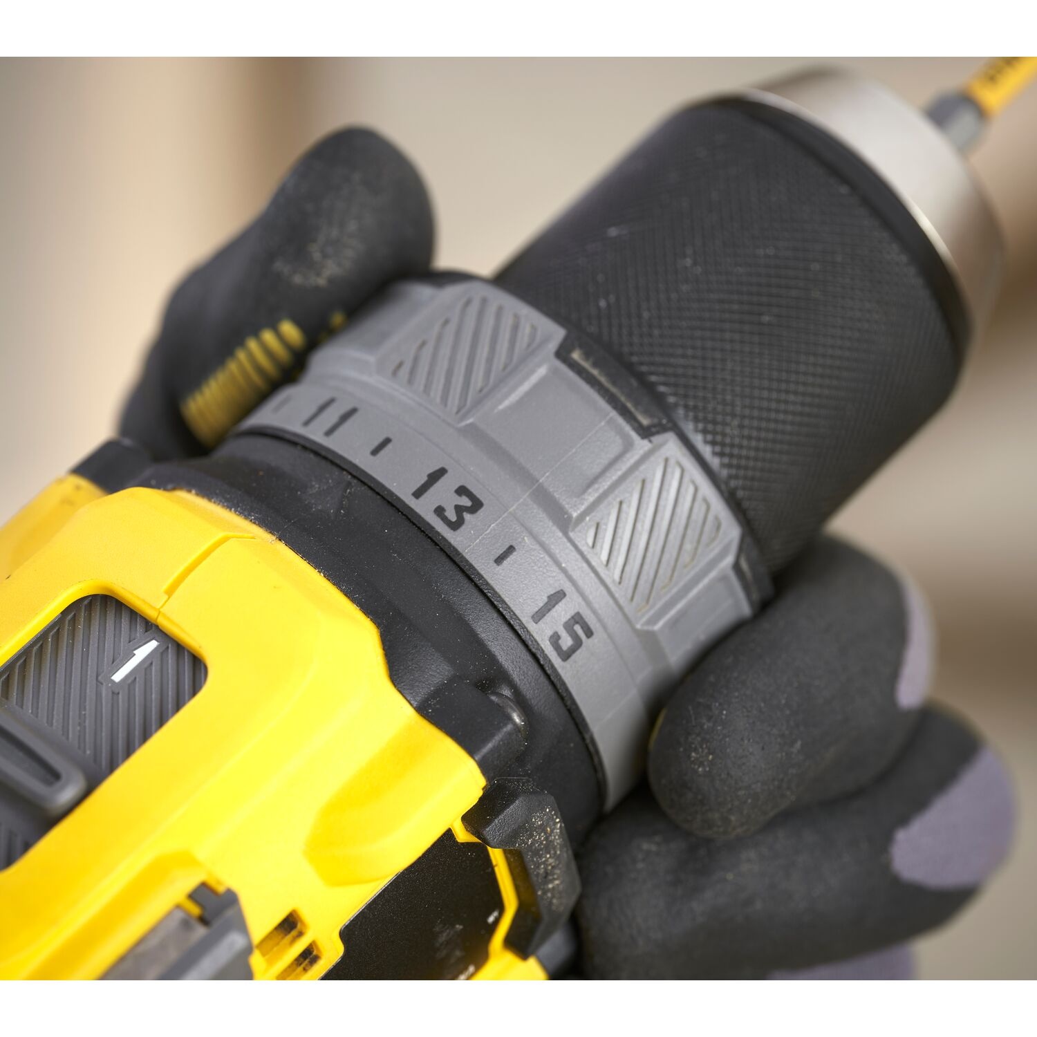 Stanley SFMCD725B Brushless V20 Li-Ion 18V Schroefboormachine– Zonder Accu/Lader - Detailed view of the product