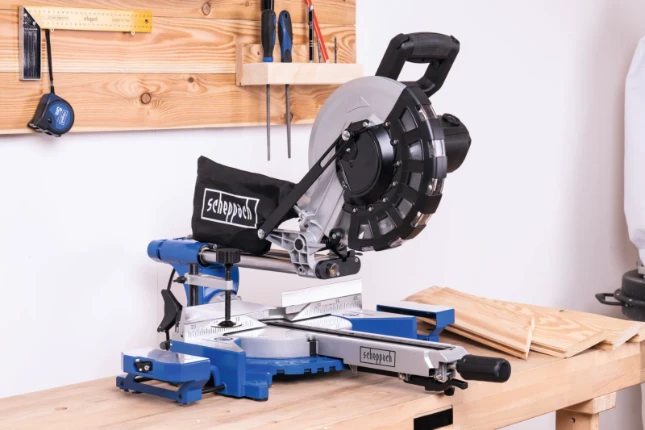 Scheppach Afkort- en verstekzaag HM254 - Detailed view of the product