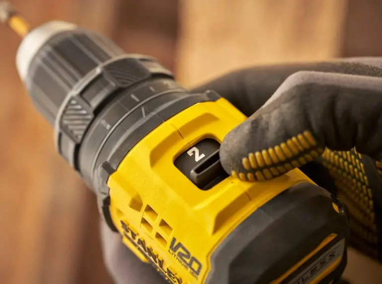 Stanley SFMCD714D2T-QW Accu Schroefboormachine Kit - Detailed view of the product