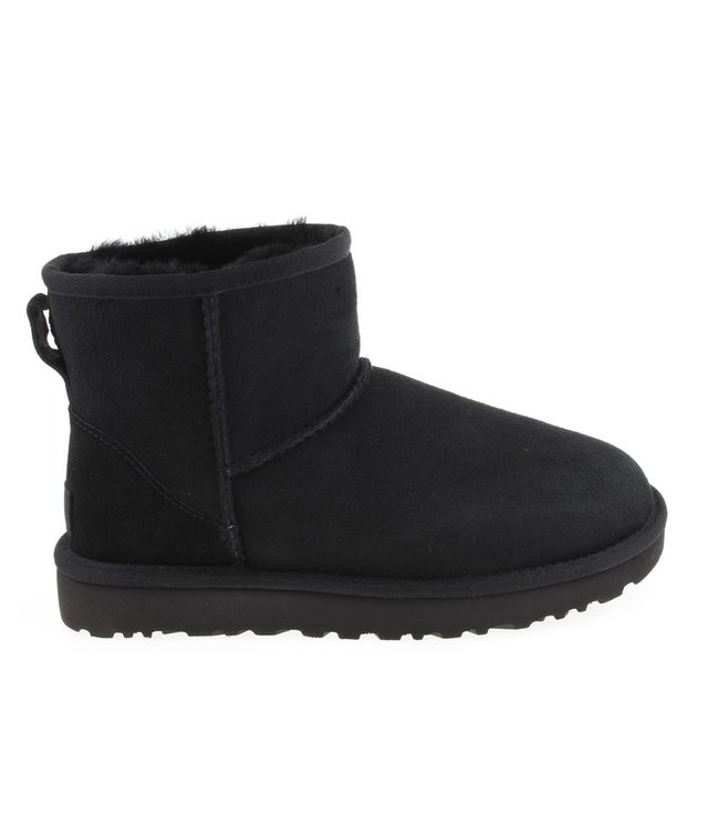 Shop Ugg Classic Mini II W Zwart online | Bekijk de Collectie