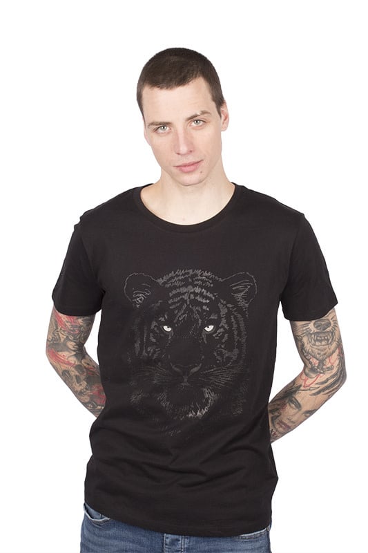 life of black tiger' Men's T-Shirt