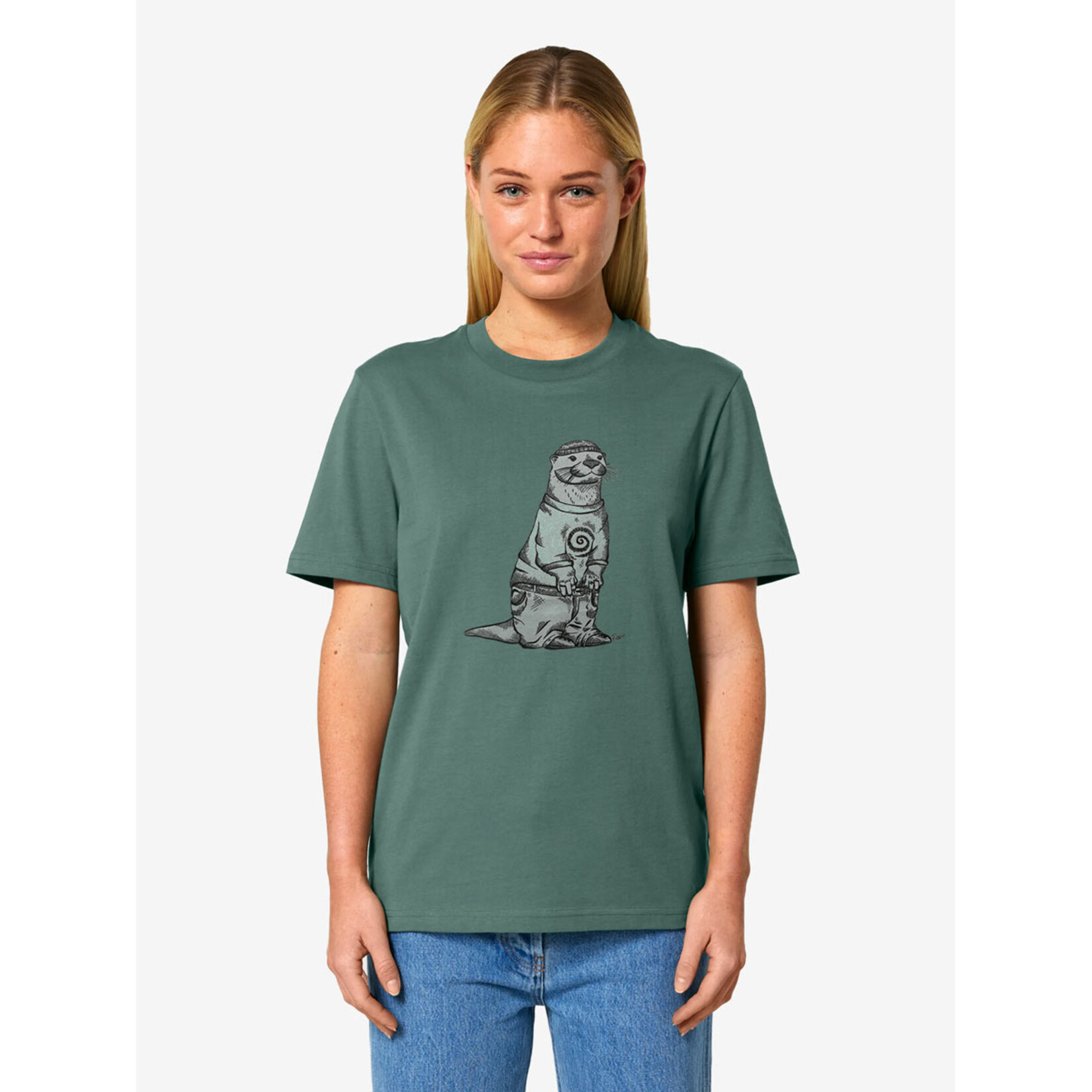SKATER OTTER T-SHIRT