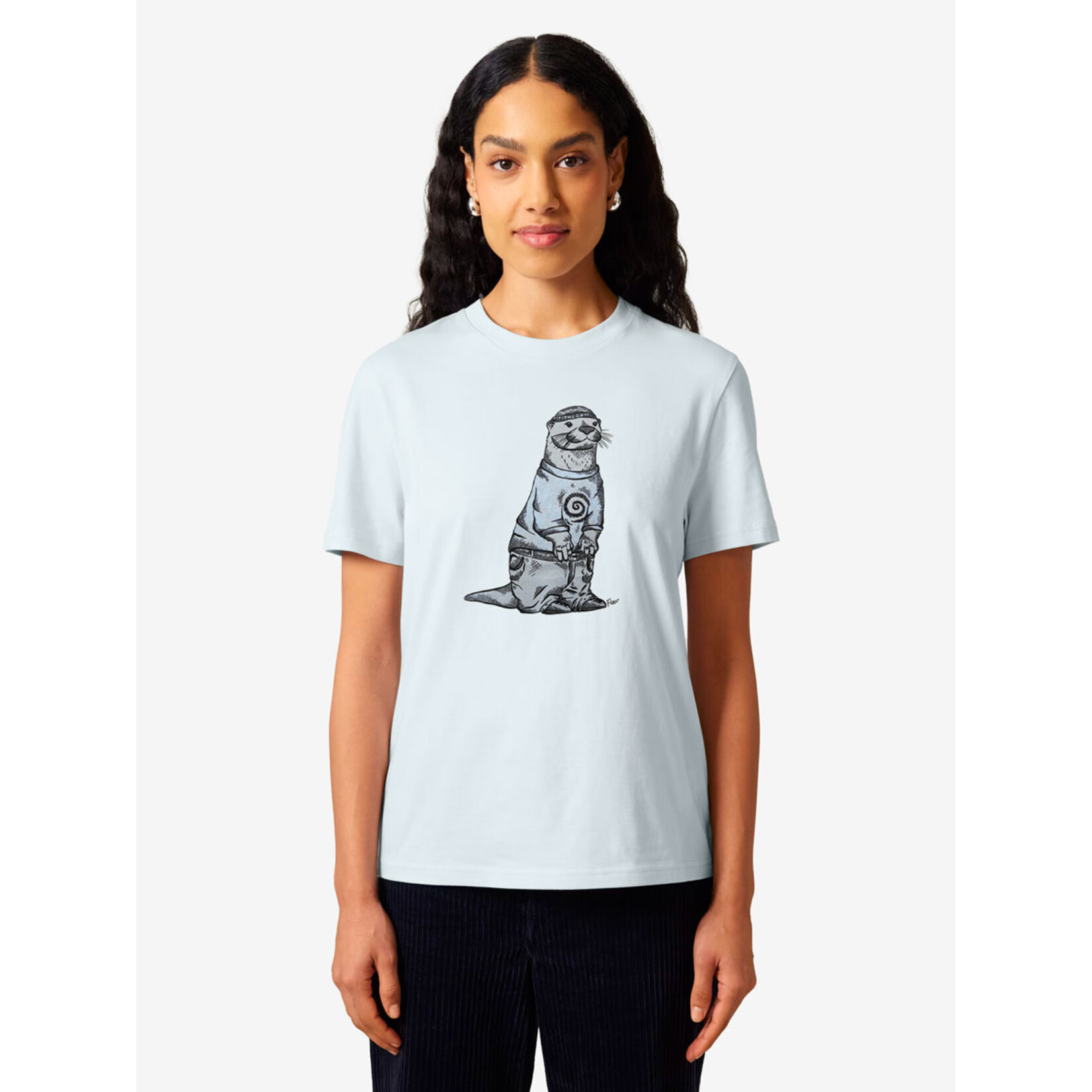 SKATER OTTER T-SHIRT