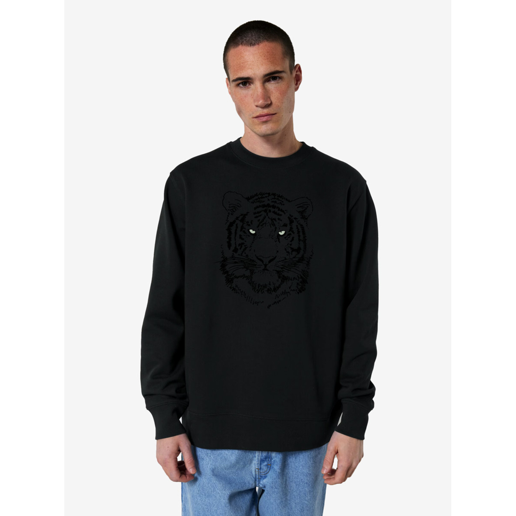 BLACK TIGER SWEATER