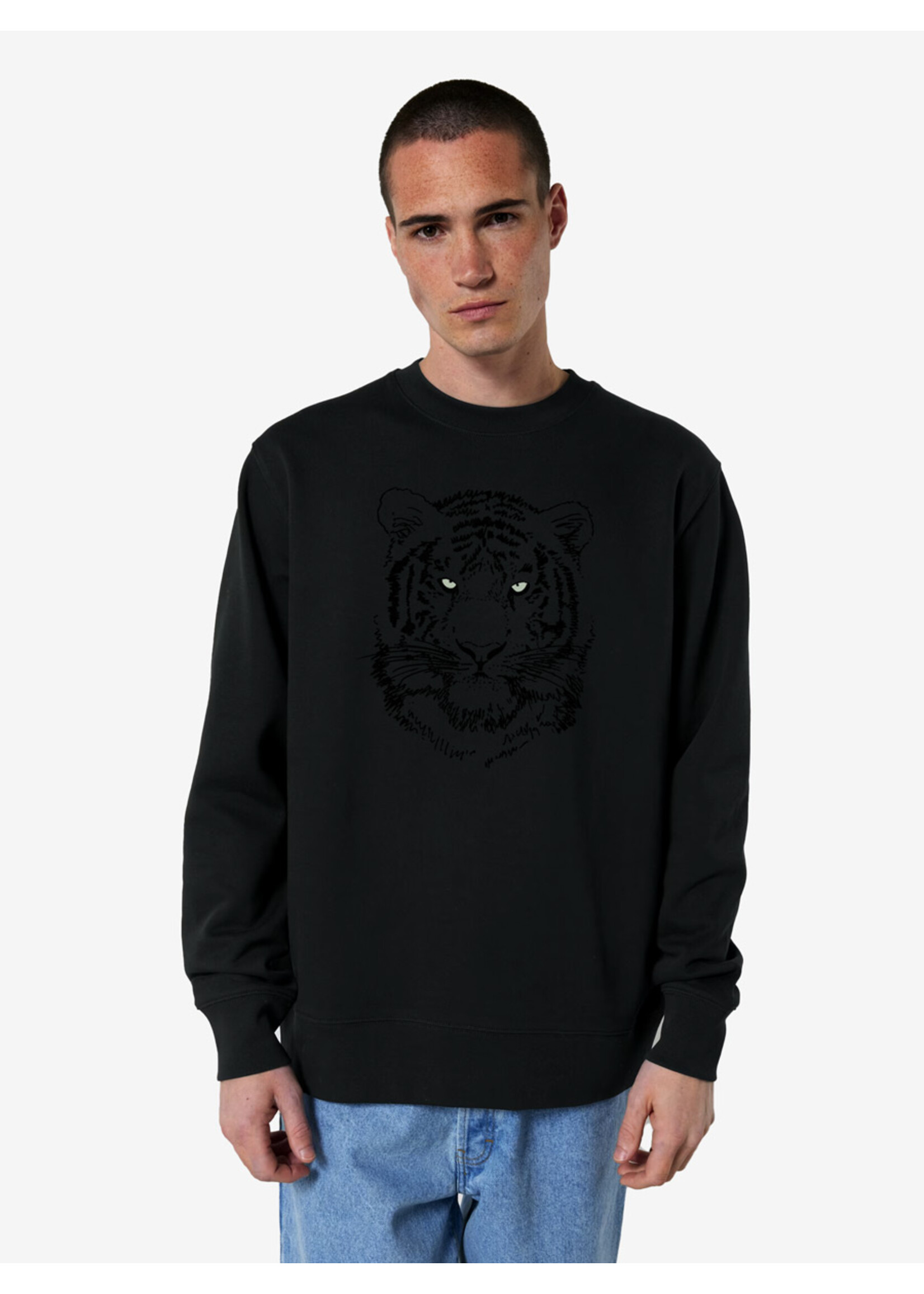 BLACK TIGER SWEATER