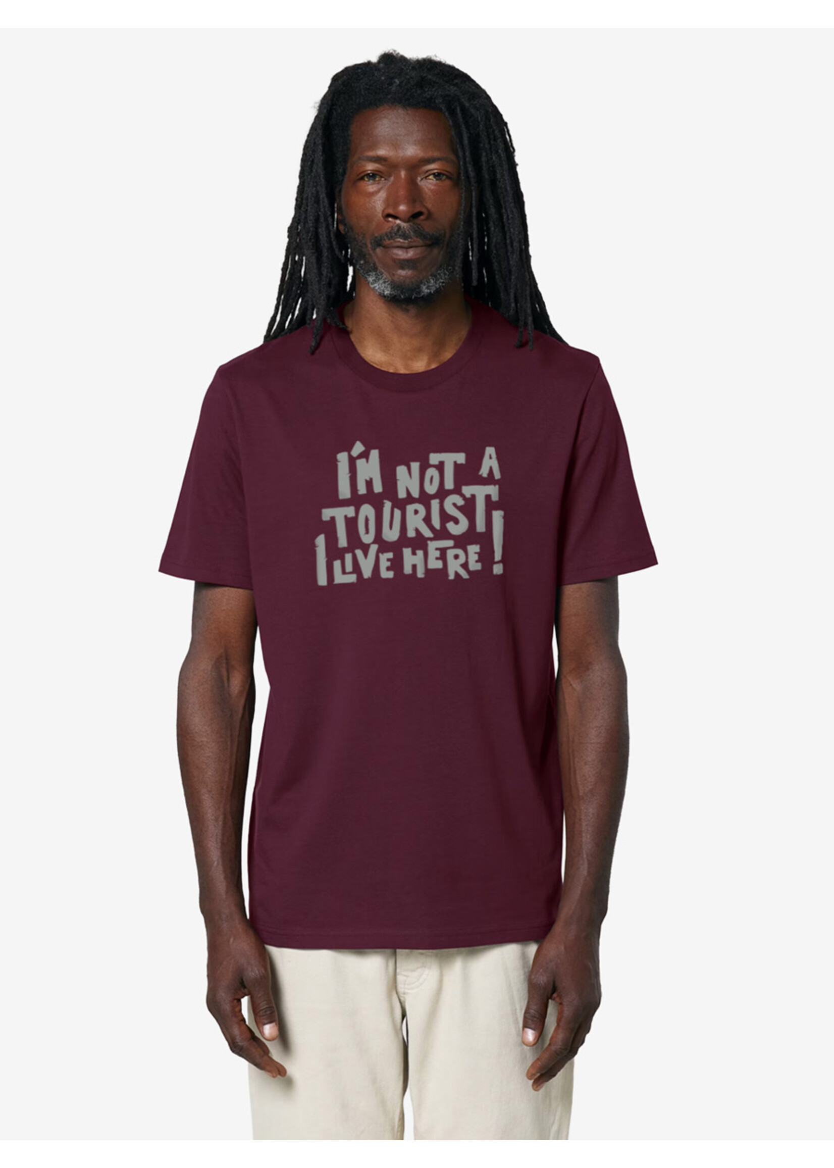 I'M NOT A TOURIST, I LIVE HERE T-SHIRT