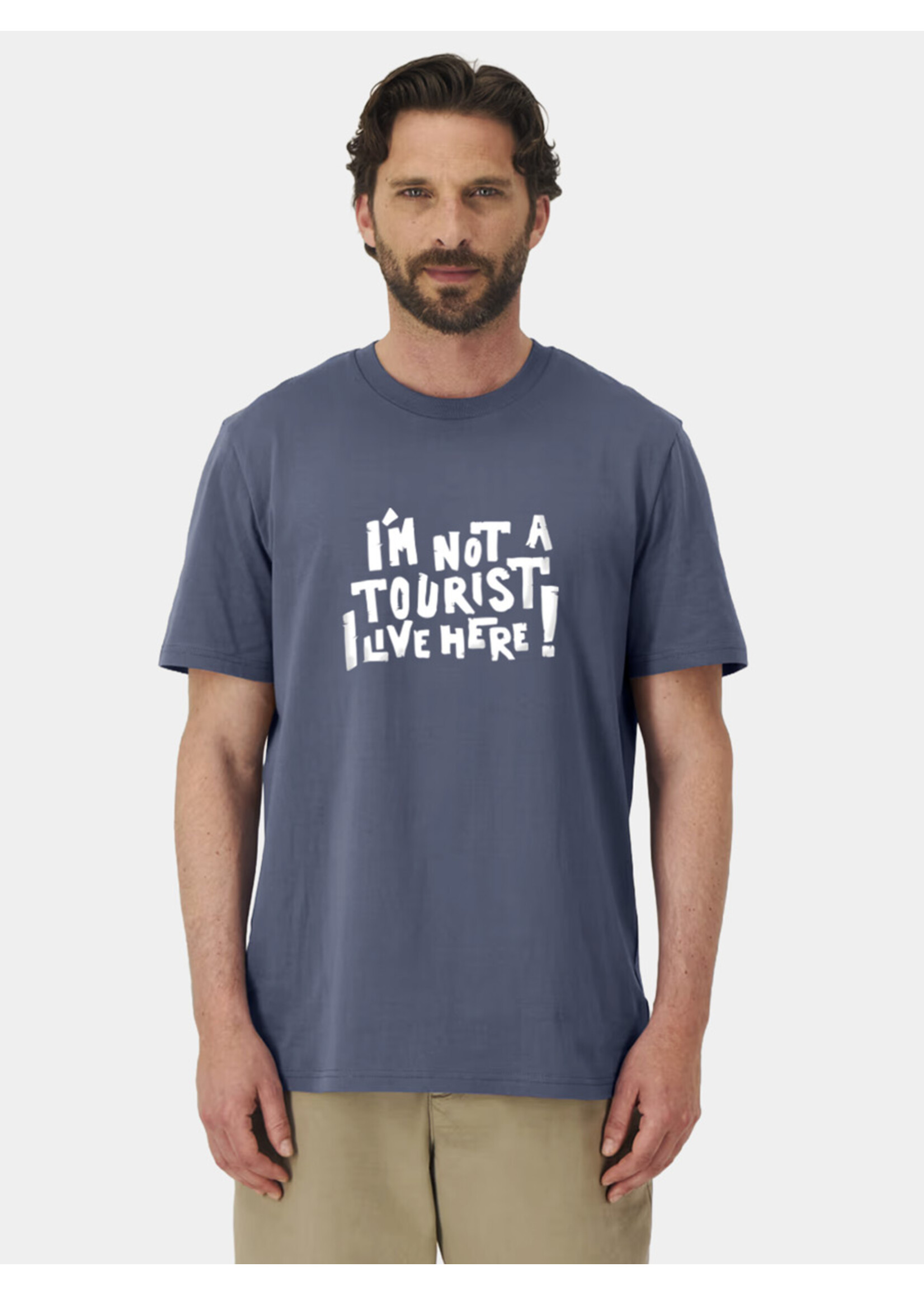 I'M NOT A TOURIST, I LIVE HERE T-SHIRT