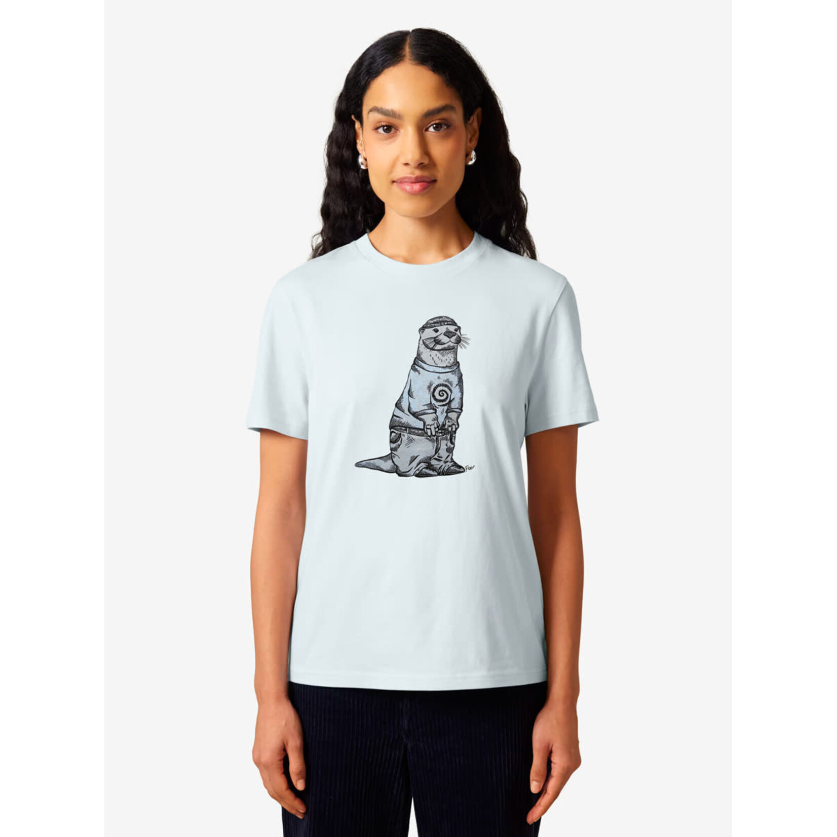 SKATER OTTER T-SHIRT