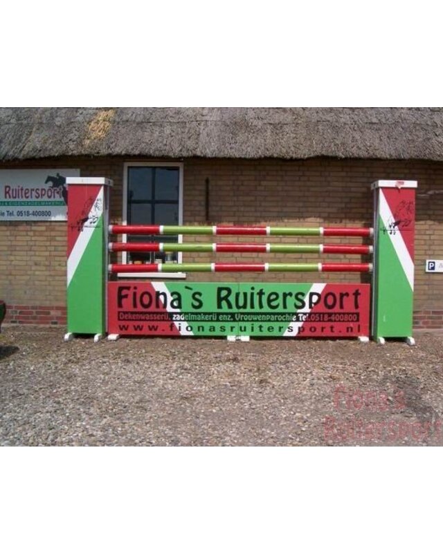 Geverfde hindernisbalk reserveren