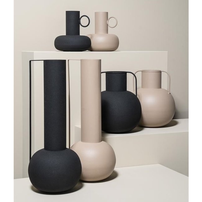 By Boo Vaas Bell medium - licht bruin