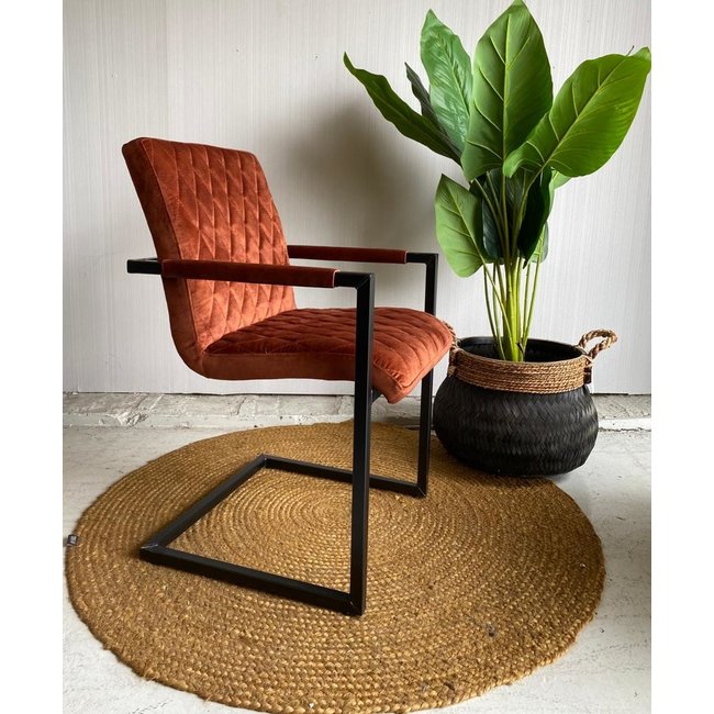 Le Chair Eettafelstoel Tripple met armleuning adore showroommodel