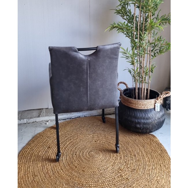 Wildeboer & v/d Weide Eettafelstoel Billy met of zonder armleuning - Diverse kleuren