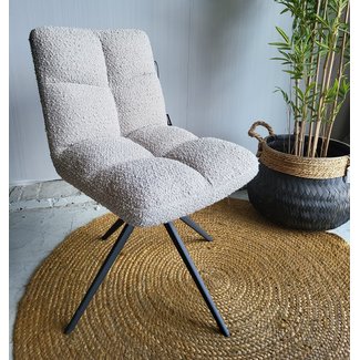 Woood Eettafelstoel Vinny Draaistoel Bouclé Zand showroommodel