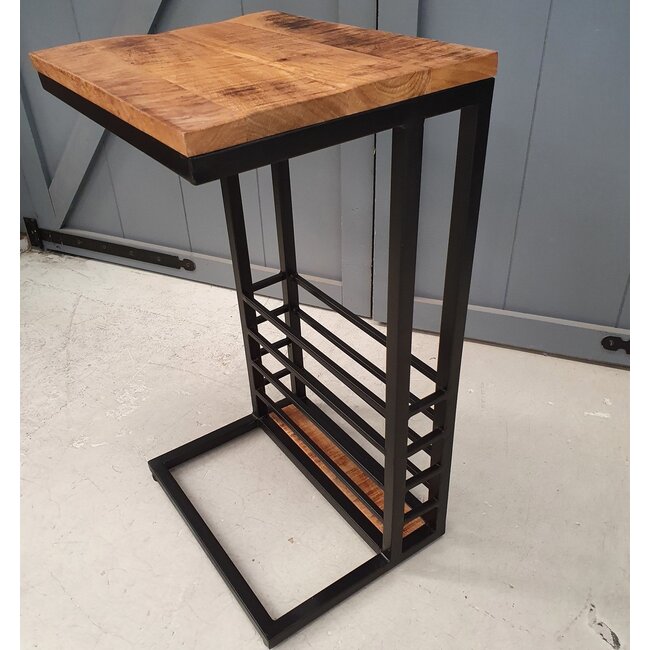 Benoa Bijzettafel industrieel sofa zwart met open vak