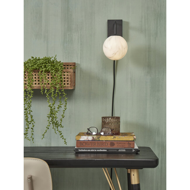 it's about RoMi Wandlamp glas/ijzer Carrara bol wit marmerprint/zwart