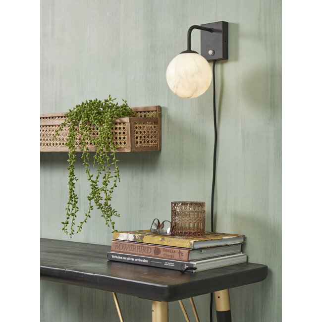it's about RoMi Wandlamp glas/ijzer Carrara bol wit marmerprint/zwart