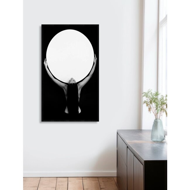 Wandkraft Femme Portant L’univers