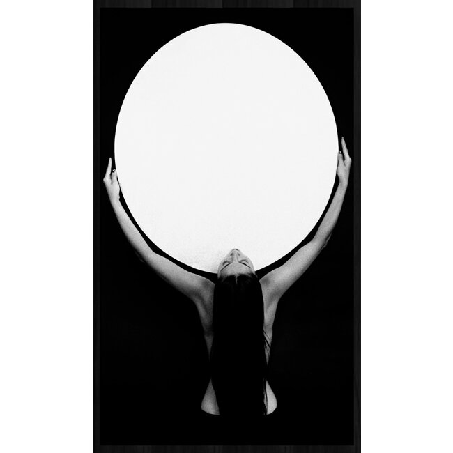 Wandkraft Femme Portant L’univers